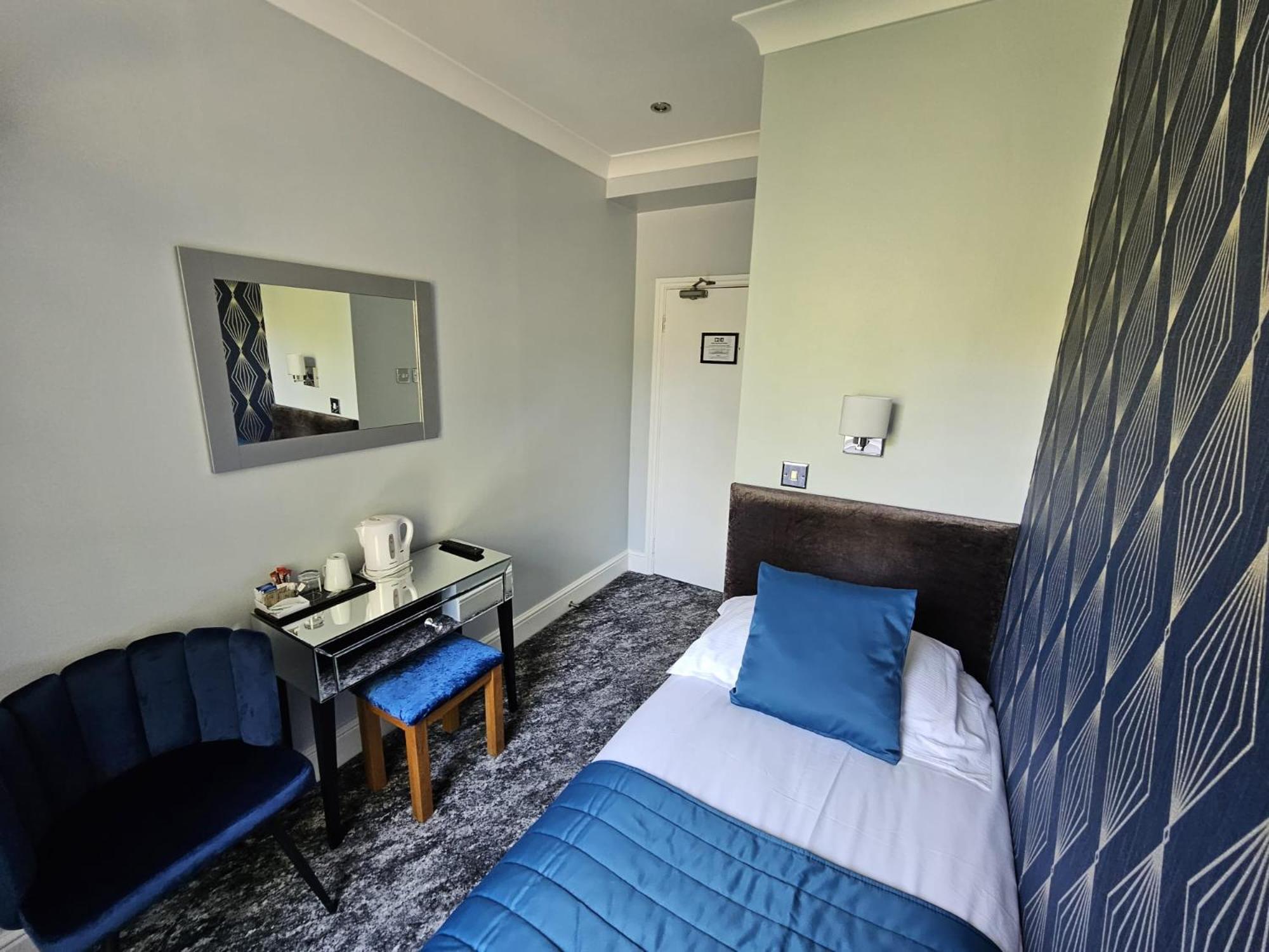 Mentone Hotel Лондон Экстерьер фото