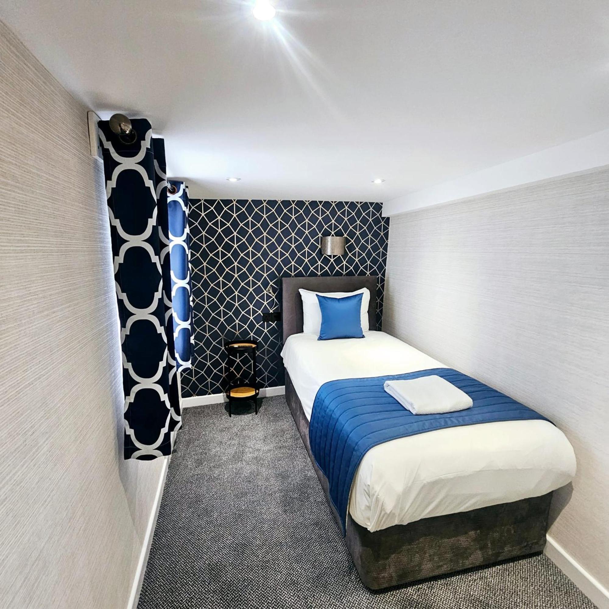 Mentone Hotel Лондон Экстерьер фото